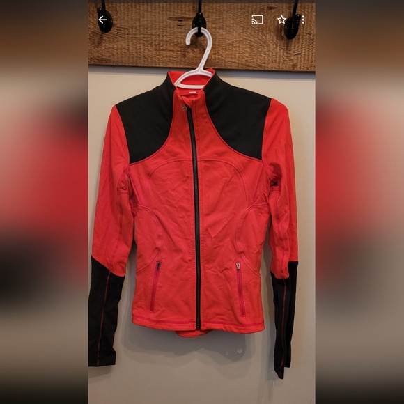 Lululemon sweater - Picture 1 of 1